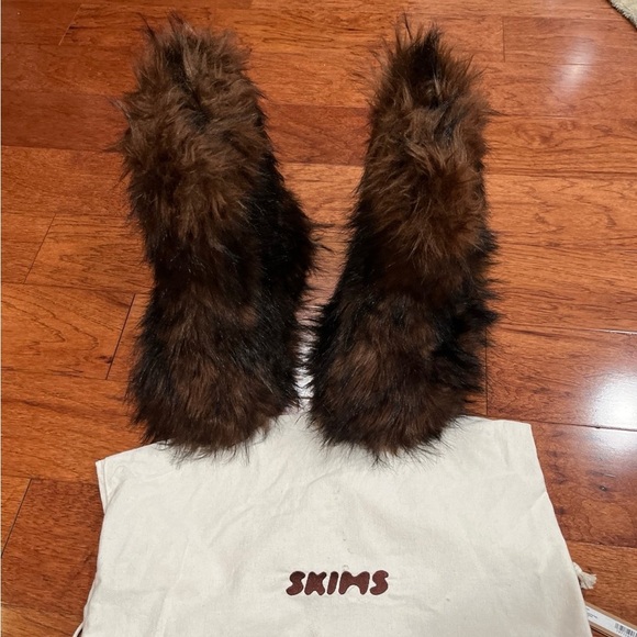SKIMS Brown Ankle Boots - Picture 1 of 6